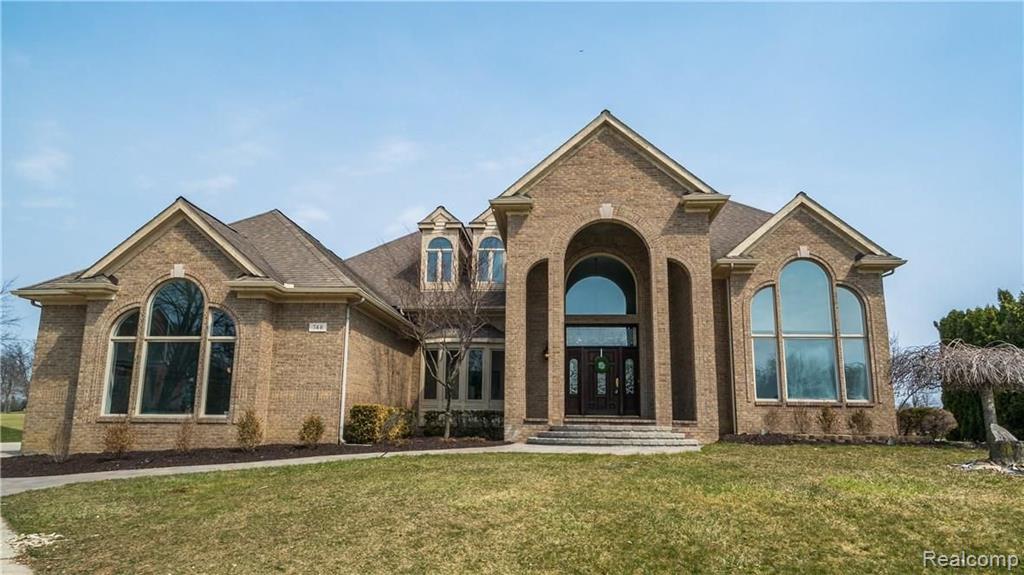 748 Eltham Court, Ann Arbor, MI 48103