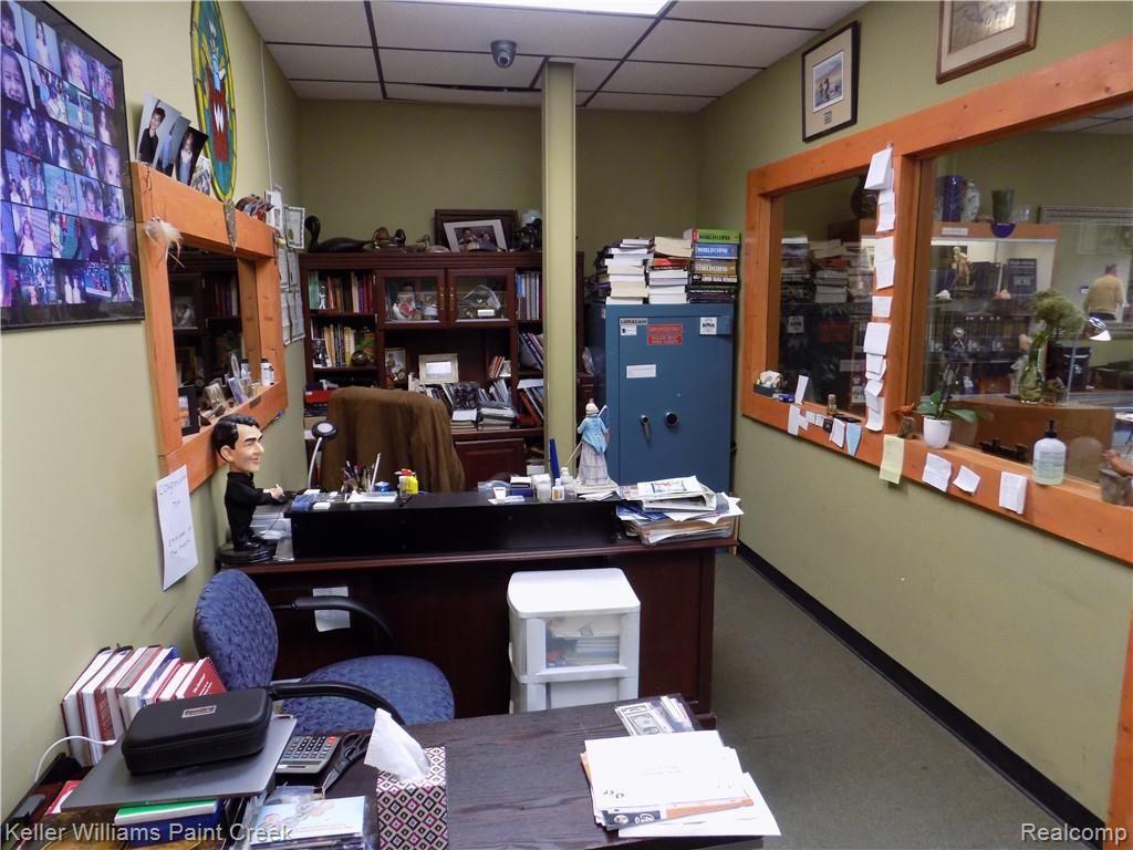 8771 HALL Road, Utica, MI 48317 — Photo 9