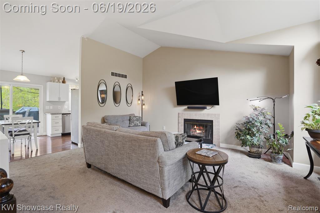 6053 N Bay, Clarkston, MI — Photo 4