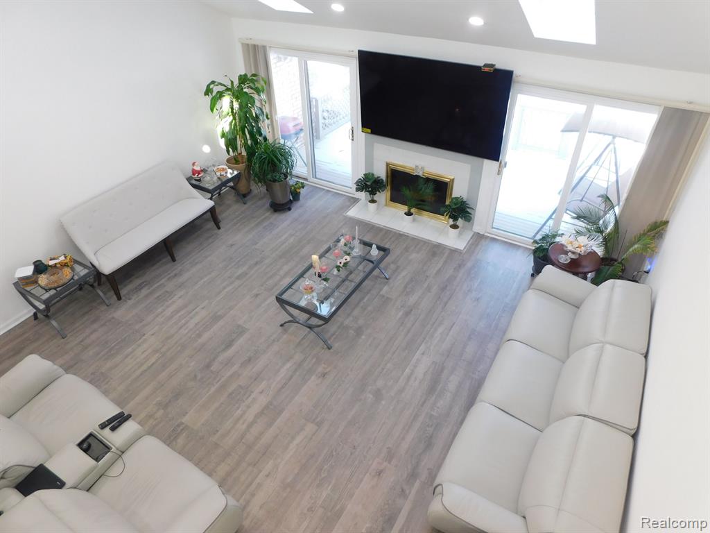43175 W KIRKWOOD Drive, Clinton Twp, MI 48038 — Photo 20