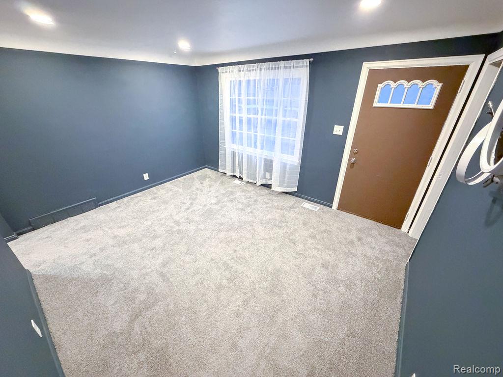 1836 Garfield Avenue, Lincoln Park, MI 48146 — Photo 21