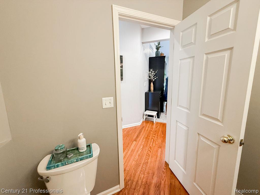 767 E Bluff Court, Rochester Hills, MI 48307 — Photo 20