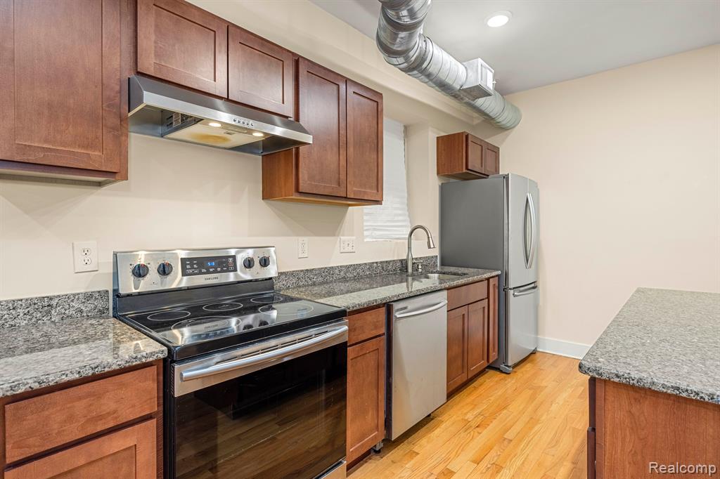 524 E Kirby Street, Detroit, MI 48202 — Photo 8