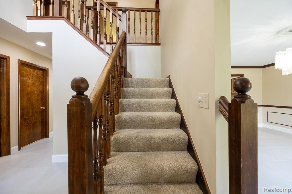 6275 Fairbrook Court, West Bloomfield, MI — Photo 37