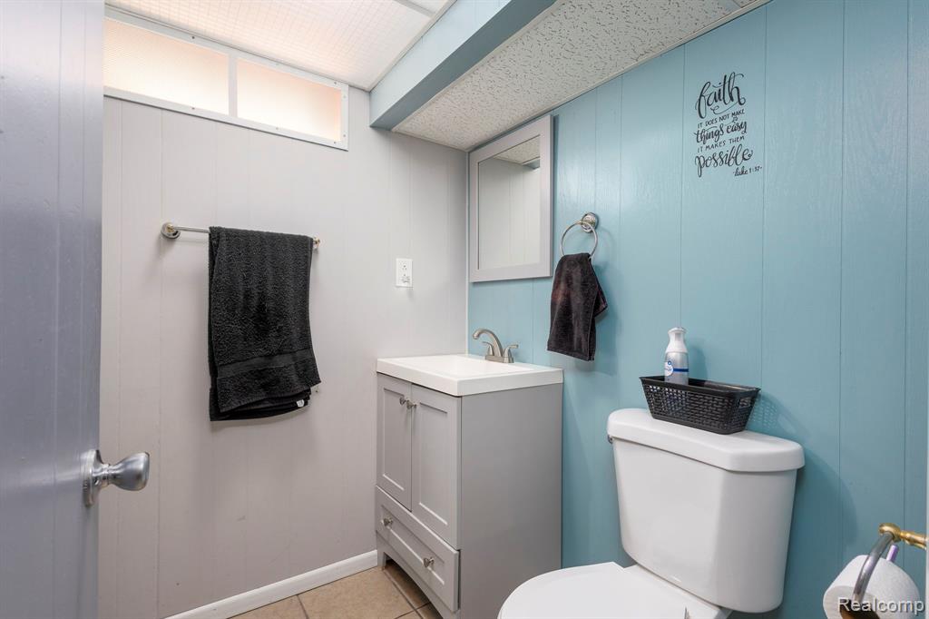 2374 Detroit Avenue, Lincoln Park, MI 48146 — Photo 19