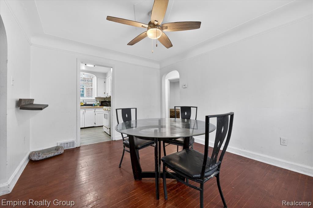 19345 Omira Street, Highland Park, MI 48203 — Photo 11
