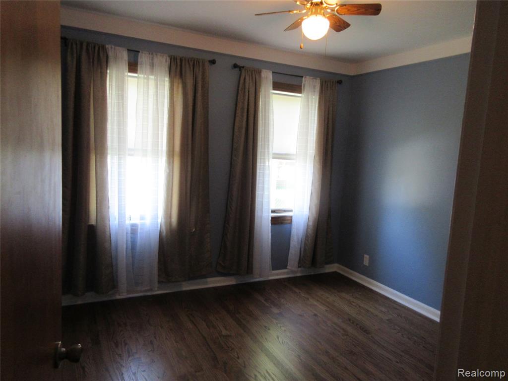 28325 Elmdale Street, Saint Clair Shores, MI 48081 — Photo 19