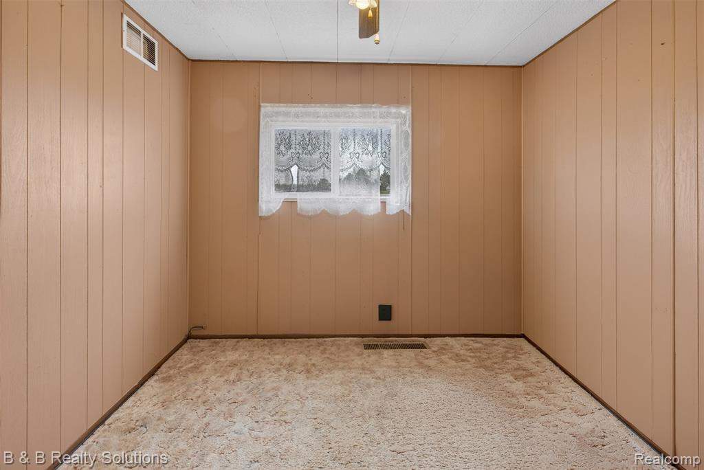 6946 Clifford Road, Marlette, MI 48453 — Photo 19