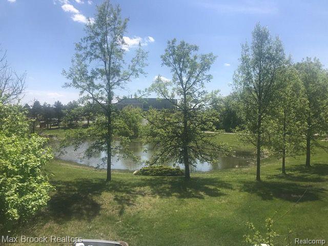 40761 LENOX PARK Drive, Novi, MI — Photo 12