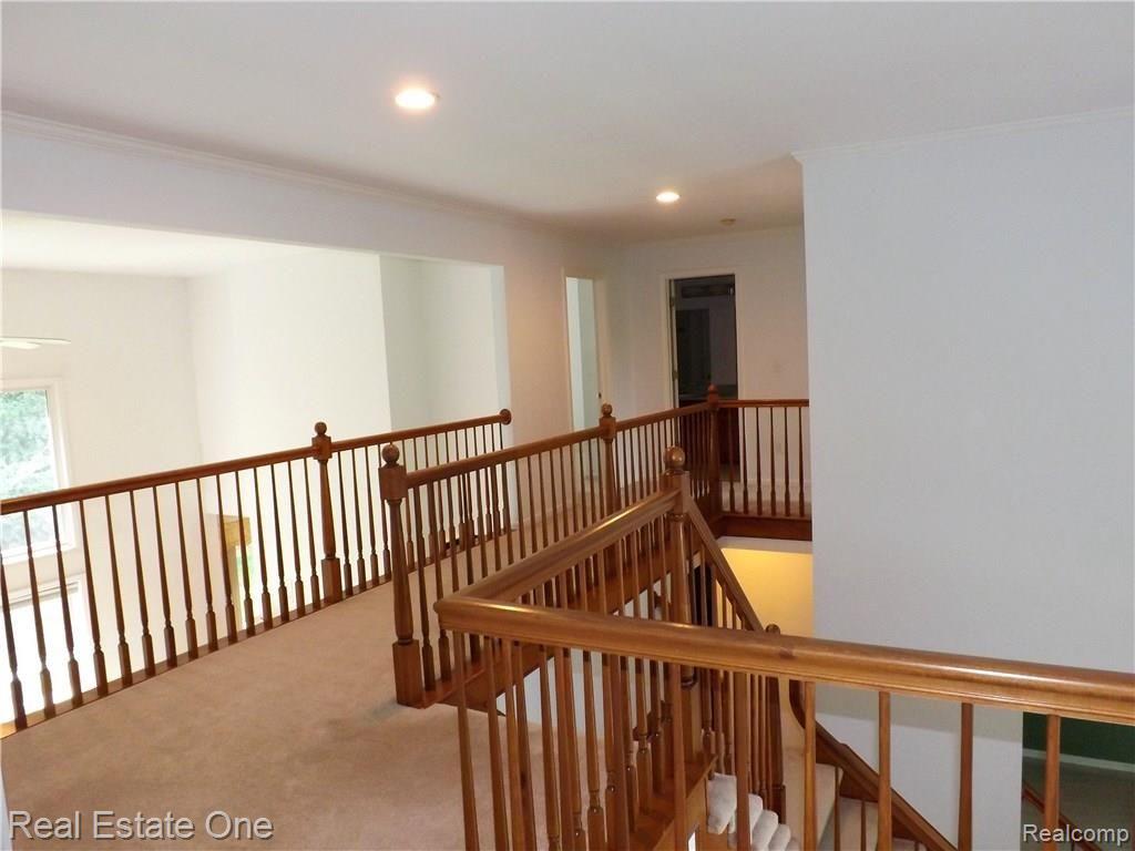 4066 COVENTRY Drive, Rochester Hills, MI 48326 — Photo 20