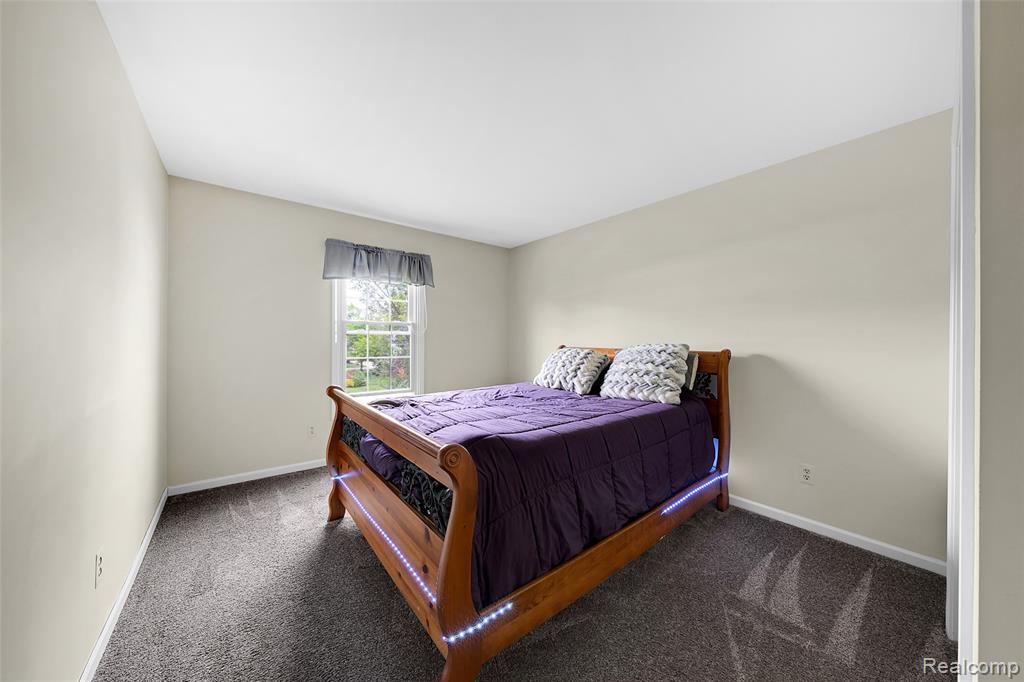 45300 White Pines Drive, Novi, MI — Photo 18