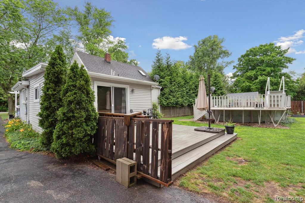 9849 WOODLAND Court, Ypsilanti, MI 48197 — Photo 44