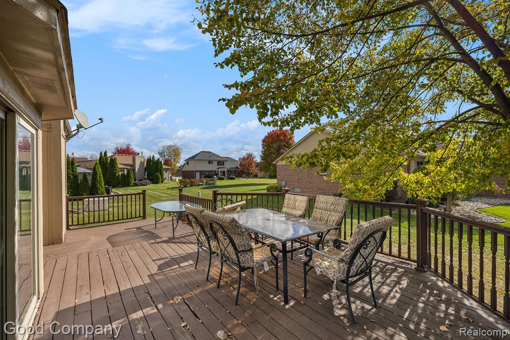 52117 Pebble Creek Drive, New Baltimore, MI 48047 — Photo 31