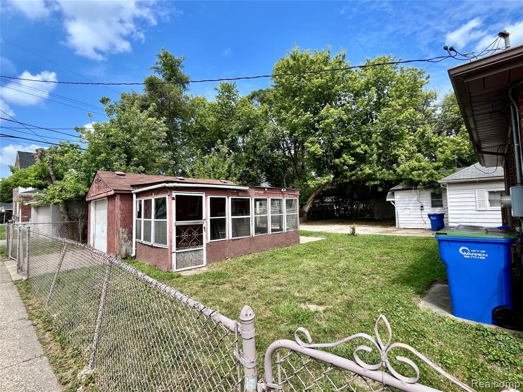 7201 Jackson Avenue, Warren, MI 48091 — Photo 19