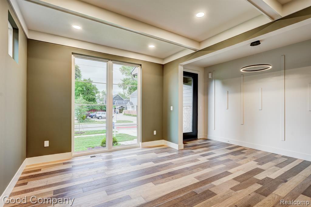 812 Irving Avenue, Royal Oak, MI 48067 — Photo 9