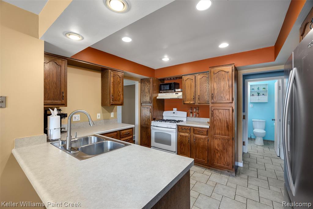 5153 Busch Avenue, Warren, MI 48091 — Photo 8