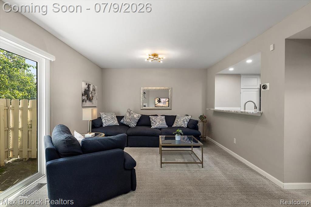 5601 Drake Hollow Drive W, West Bloomfield, MI — Photo 7