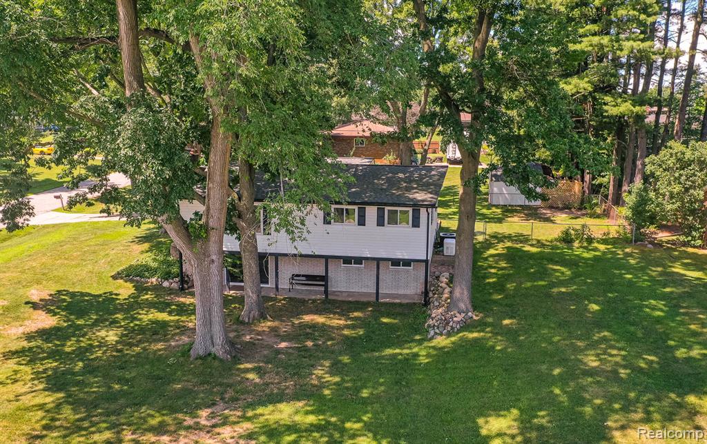 7709 Shelley Drive, Clarkston, MI 48348 — Photo 81