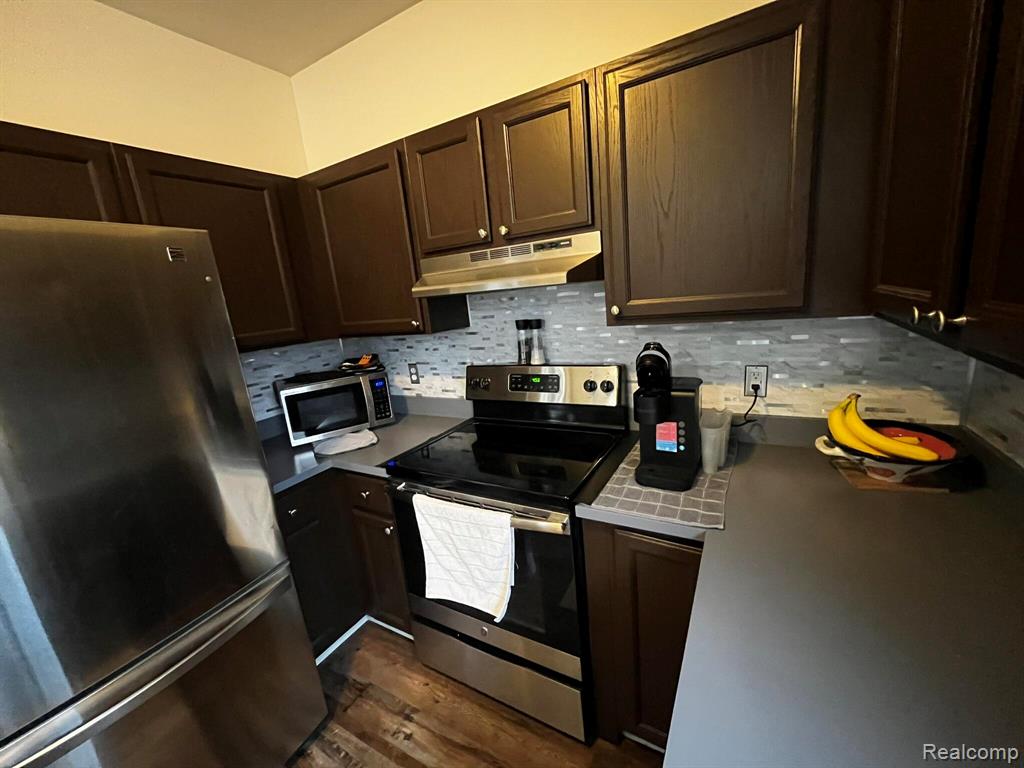 1620 Dartmoor Drive, Howell, MI 48843 — Photo 12