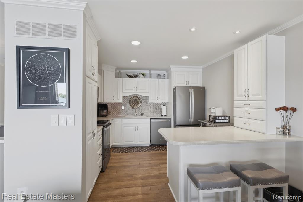 3997 River Road, 6, East China, MI — Photo 17