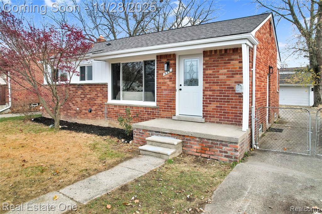 556 Harrison Street, Garden City, MI — Photo 2