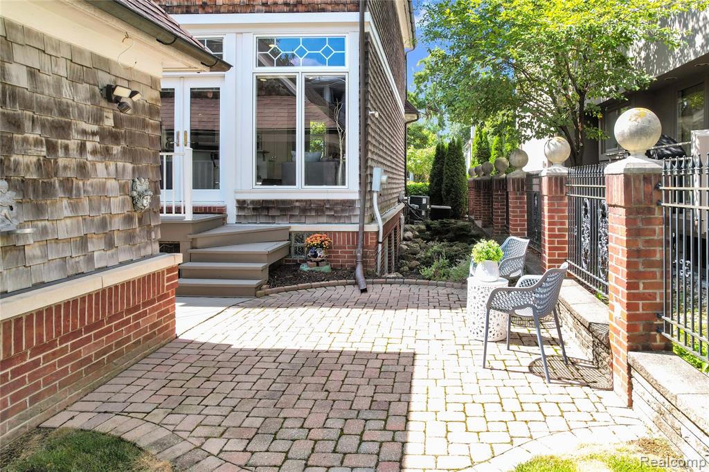 655 Chester Street, Birmingham, MI 48009 — Photo 47