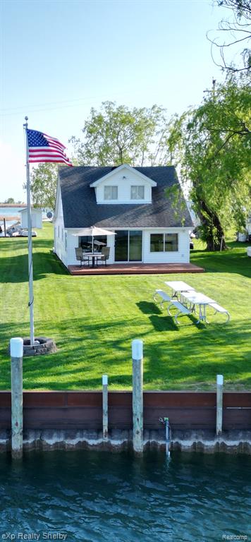 8395 N Channel - Harsens Island, Clay, MI 48001 — Photo 76
