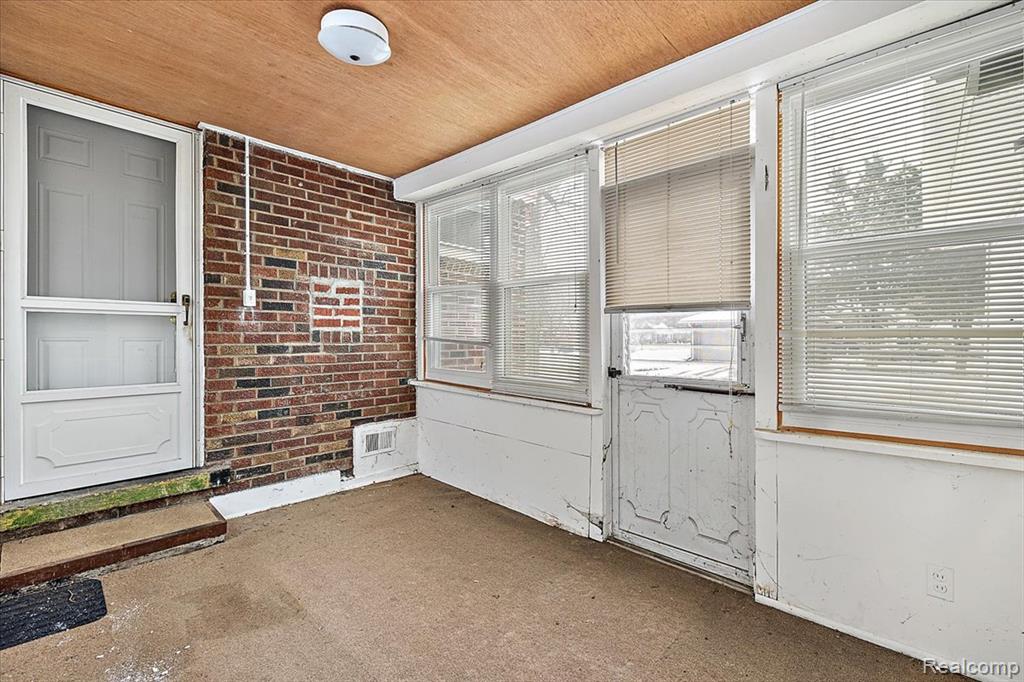 14001 Balfour Street, Oak Park, MI 48237 — Photo 6