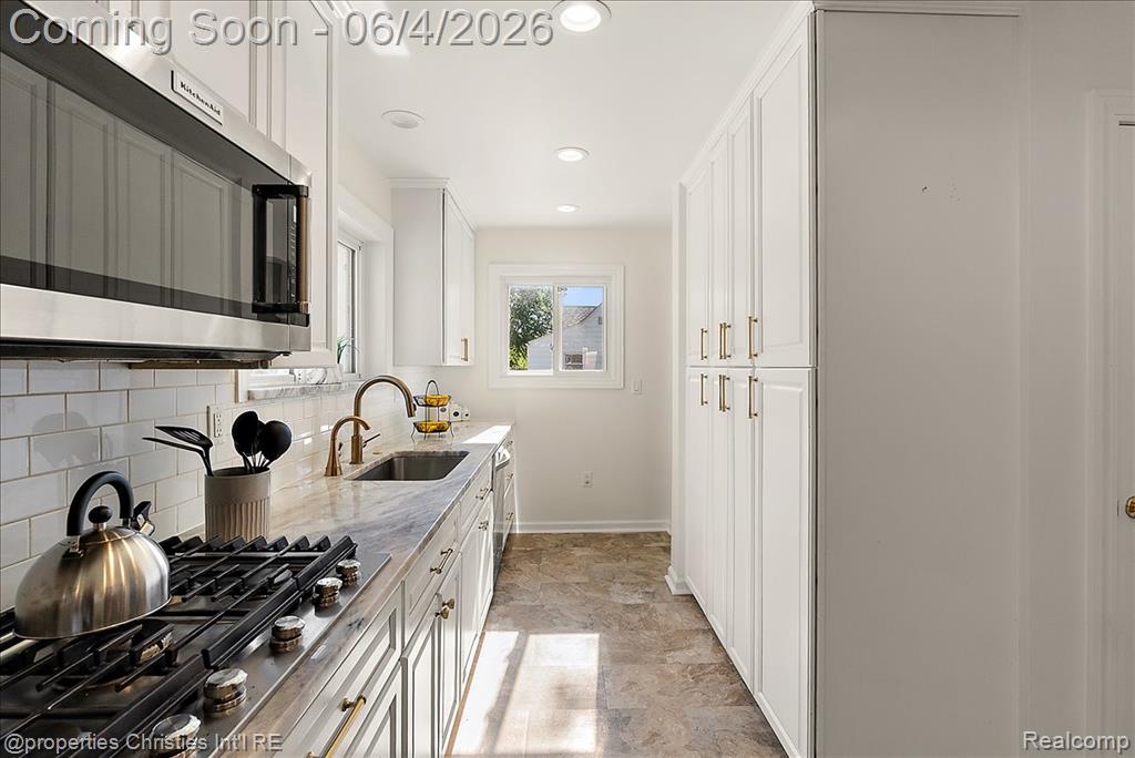 14201 Kingston Street, Oak Park, MI 48237 — Photo 15