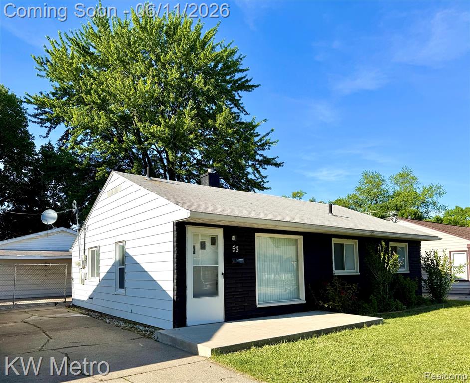 53 E Brickley Avenue, Hazel Park, MI 48030 — Photo 3