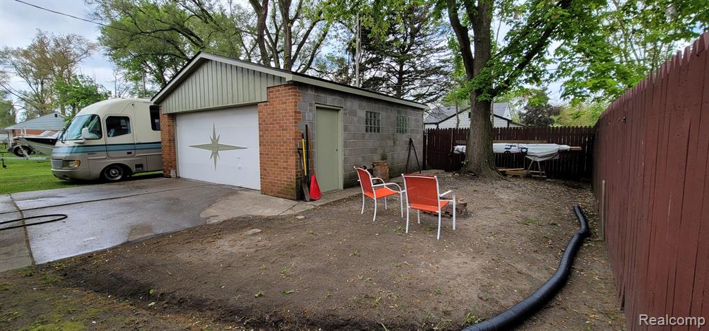 19373 Fenelon Street, Detroit, MI 48234 — Photo 33