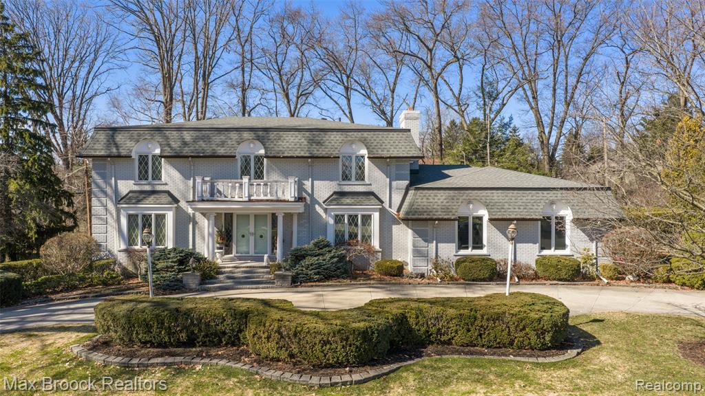 1319 Charrington Road, Bloomfield Hills, MI 48301 — Photo 35