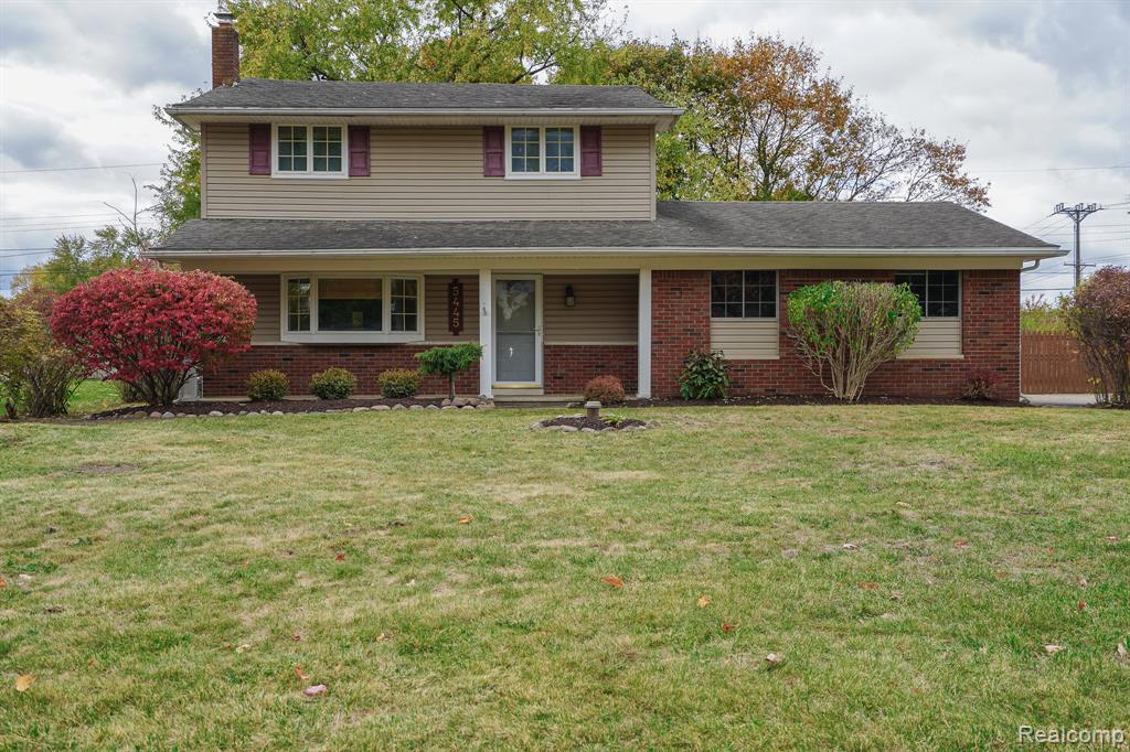 5445 Frankwill Avenue, Clarkston, MI — front exterior
