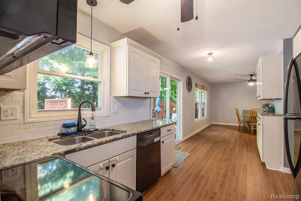7989 LAKE CREST Drive, Ypsilanti, MI 48197 — Photo 19
