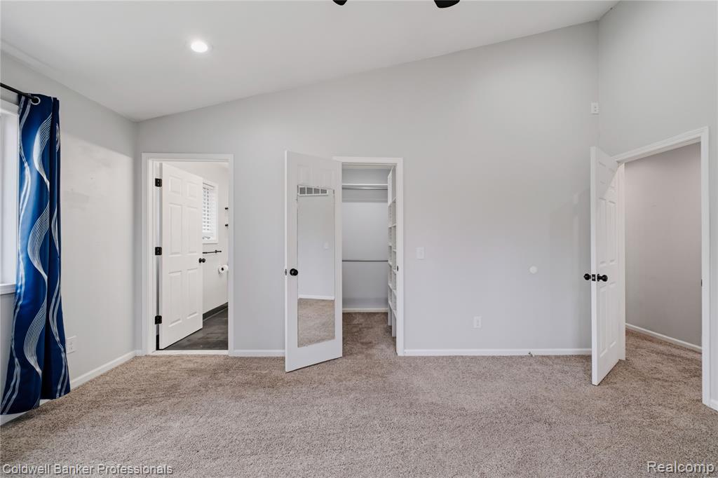 4015 Green Lake Road, West Bloomfield, MI 48324 — Photo 23
