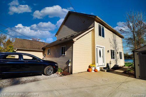 8819 LAGOON Drive, Brighton, MI 48116 — Photo 29