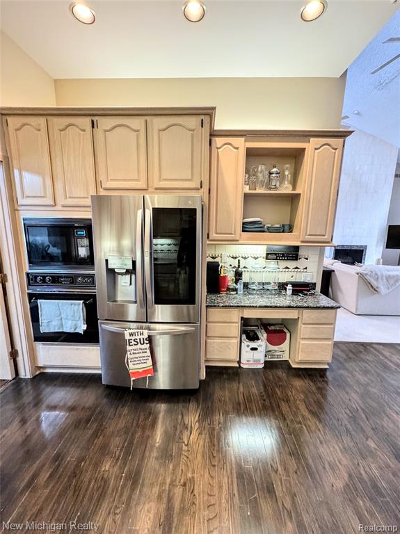3989 S Shore Drive, Commerce Twp, MI 48382 — Photo 9