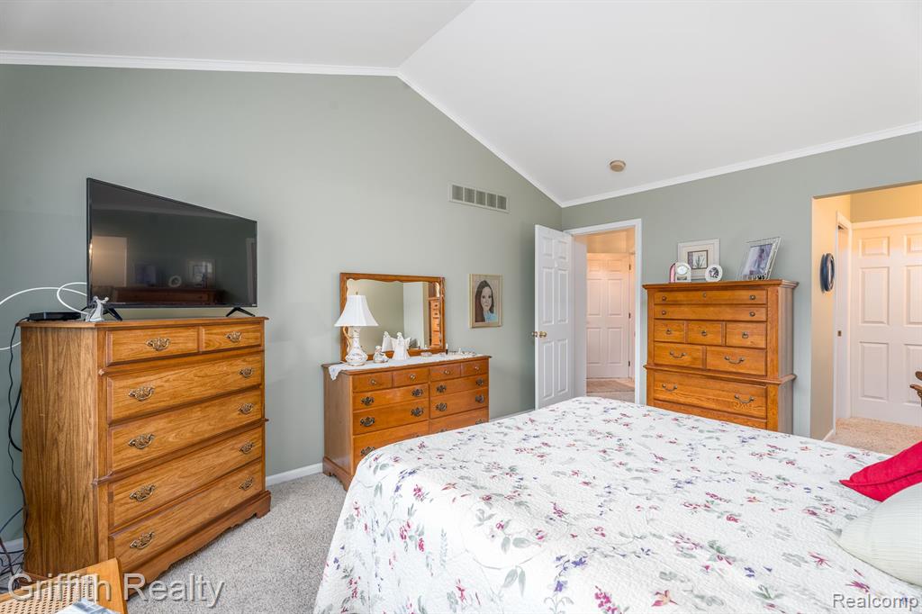 850 CALPERNIA, Wixom, MI 48393 — Photo 18
