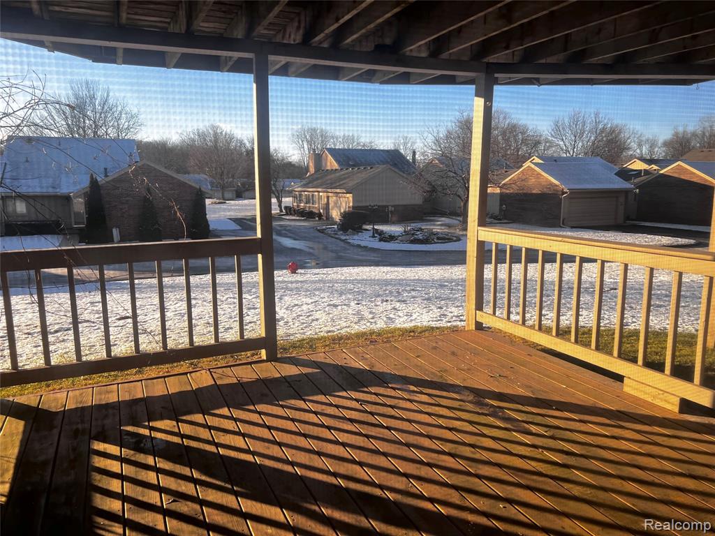 35467 Heritage Lane, Farmington, MI 48335 — Photo 17