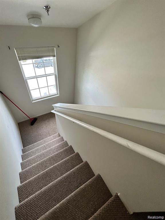 23315 GRAYSON Drive, Southfield, MI 48075 — Photo 9