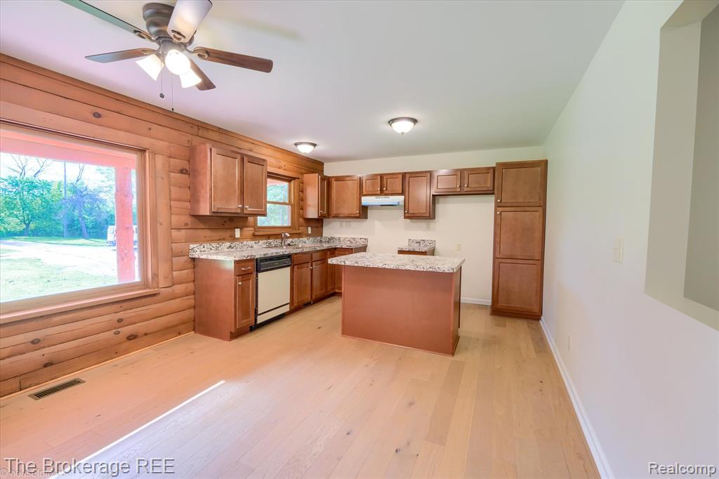 1077 Hadley Road, Lapeer, MI 48446 — Photo 17