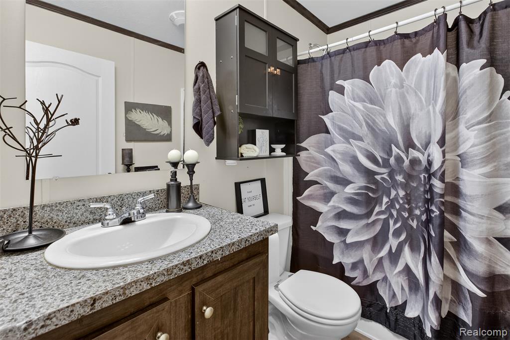 4567 Ashwood, Saginaw, MI 48603 — Photo 15