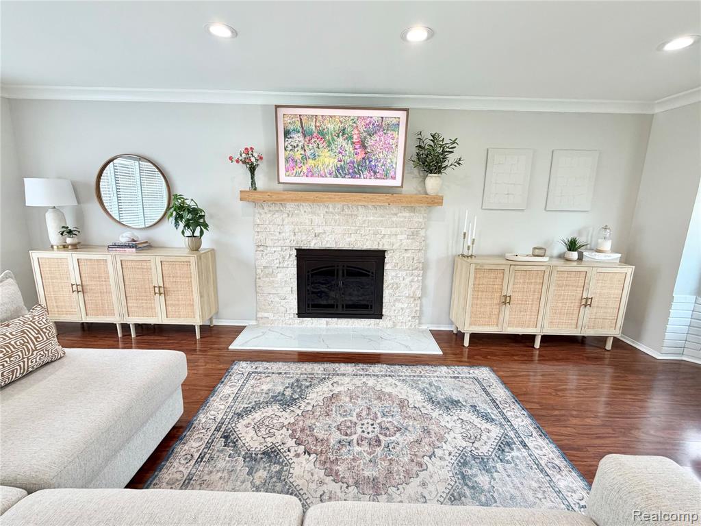 47244 Meadowbrook Drive, Macomb, MI 48044 — Photo 9