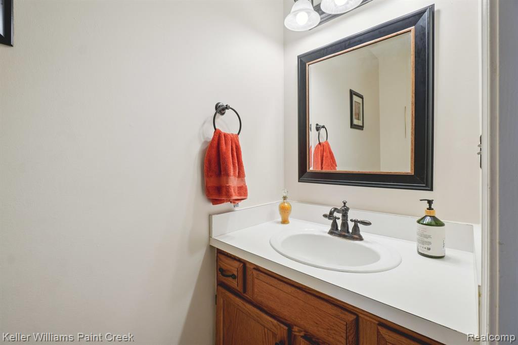 2799 Lochmoor Boulevard, Lake Orion, MI — Photo 22