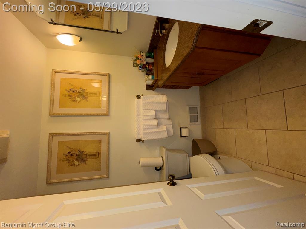 18769 Walmer Lane, Beverly Hills, MI 48025 — Photo 2