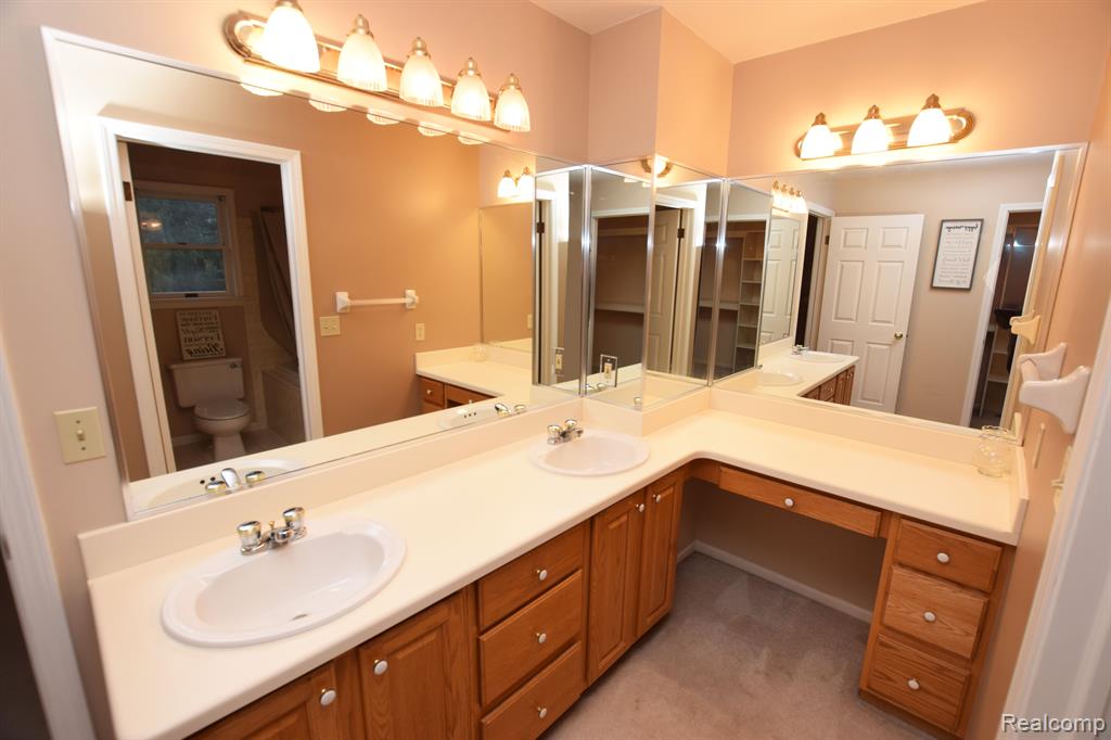 6018 COVERED WAGONS Trail, Flint, MI 48532 — Photo 21
