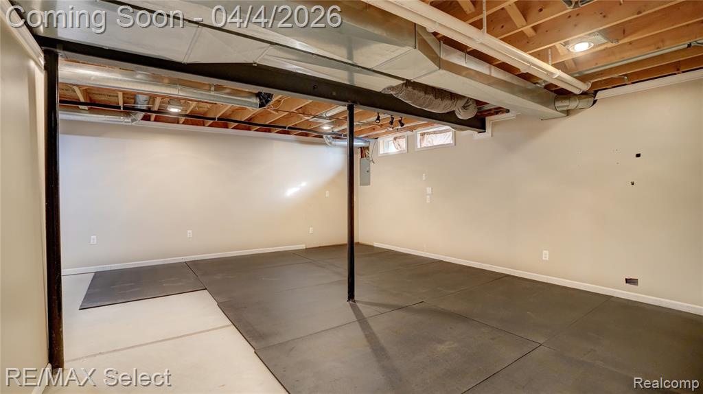 24004 Wilson Street, Grand Blanc, MI 48439 — Photo 45