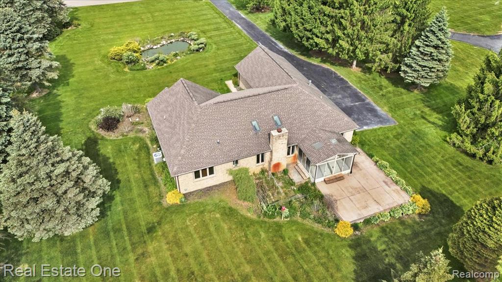 751 Bristol Lane, Clarkston, MI 48348 — Photo 39