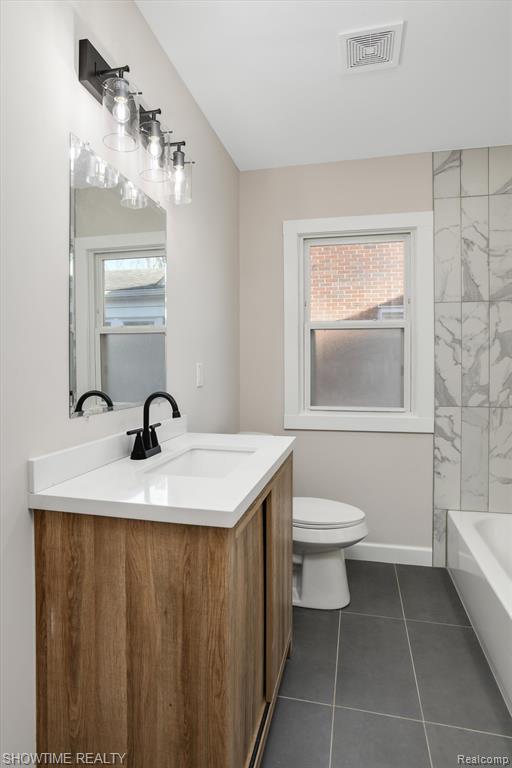 4256 BUCKINGHAM Road, Royal Oak, MI 48073 — Photo 13