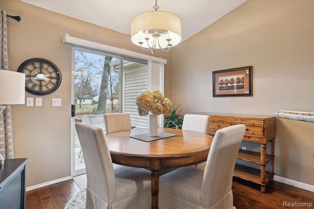 37101 AMHURST Drive, Westland, MI — Photo 9